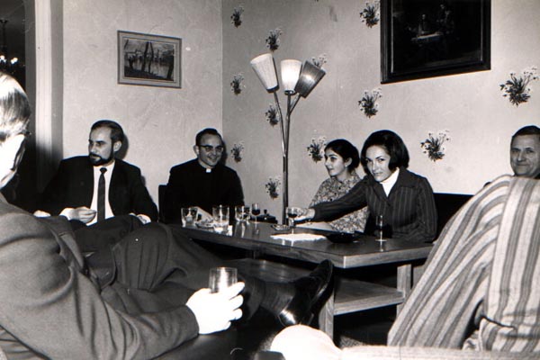  PHOTO Villa St Jean Jose Oliveira, James Muller S.M.,  Christianne Yammine-Letzelschwab,  Helene Chablais, Otto Wirth, S.M. 